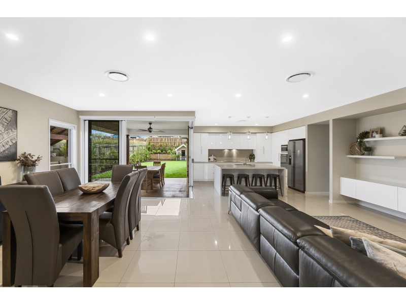 15 Webcke Crescent, Kleinton QLD 4352