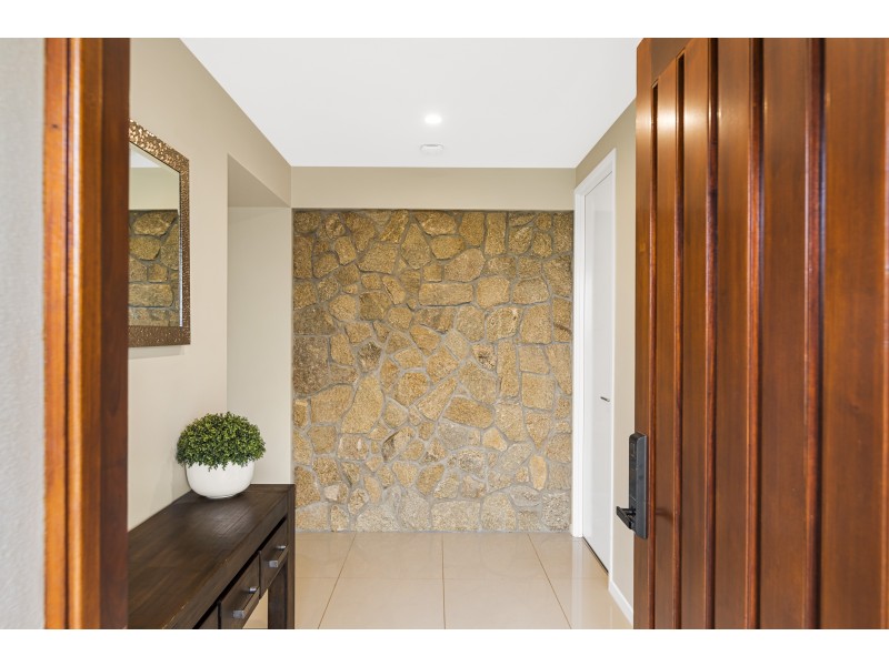 15 Webcke Crescent, Kleinton QLD 4352