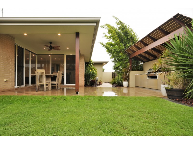 15 Webcke Crescent, Kleinton QLD 4352