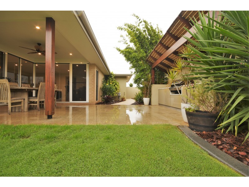 15 Webcke Crescent, Kleinton QLD 4352