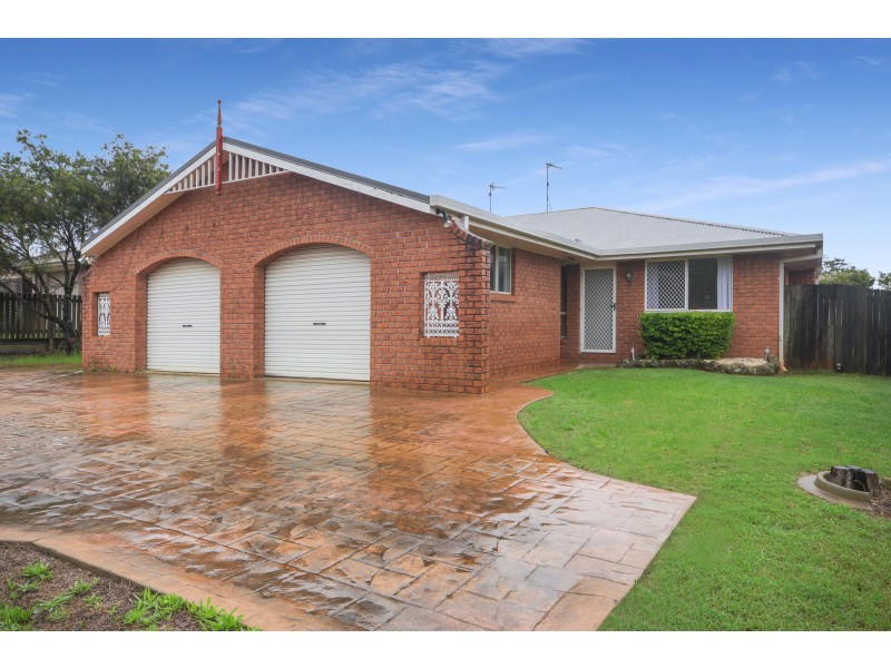 Unit 2/3 Gabrielle Street, Kearneys Spring QLD 4350