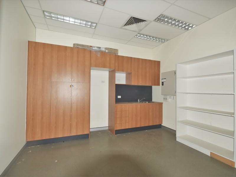 Shop 5 /131 Anzac Avenue, Newtown QLD 4350
