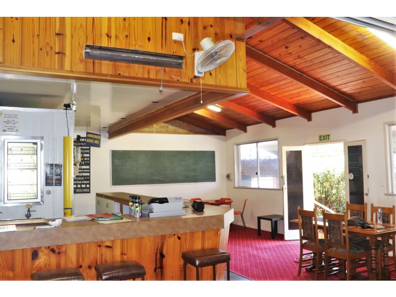 15 Lucy Street, Cambooya QLD 4358