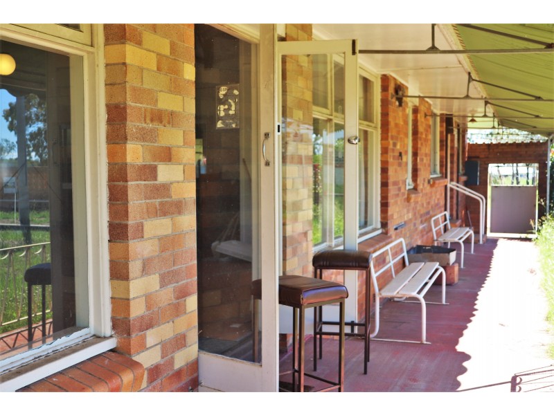 15 Lucy Street, Cambooya QLD 4358