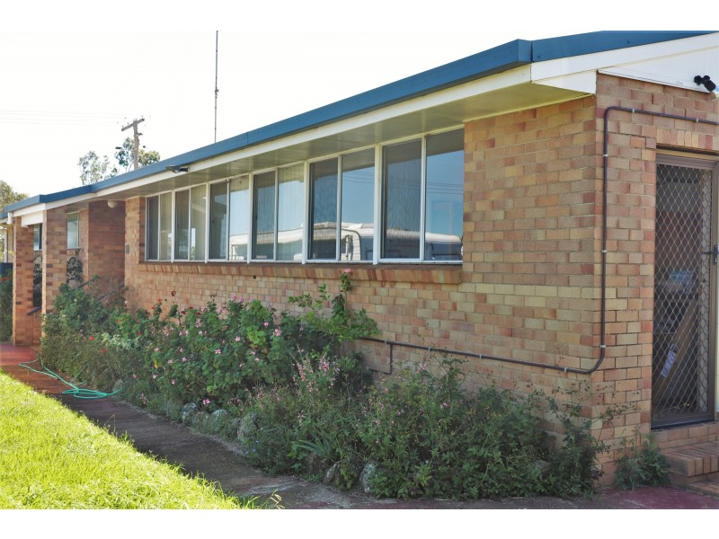 15 Lucy Street, Cambooya QLD 4358