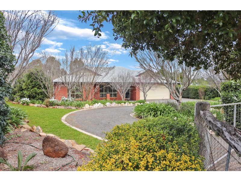 15 McLachlan Drive, Highfields QLD 4352