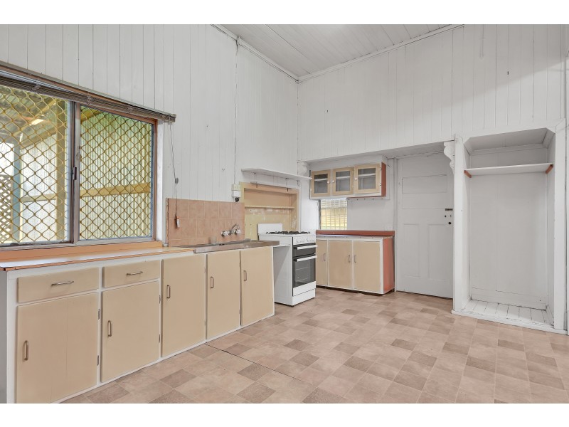 243a Bridge Street, Newtown QLD 4305