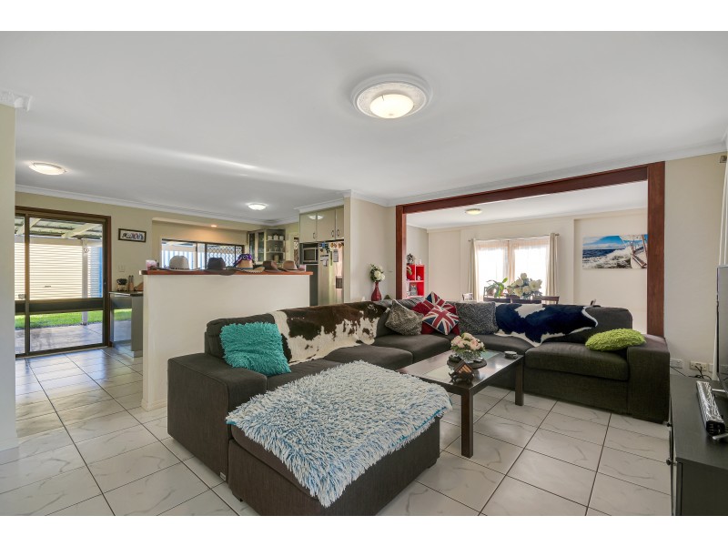 16 Brigalow Street, Newtown QLD 4350