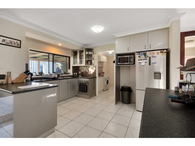 16 Brigalow Street, Newtown QLD 4350