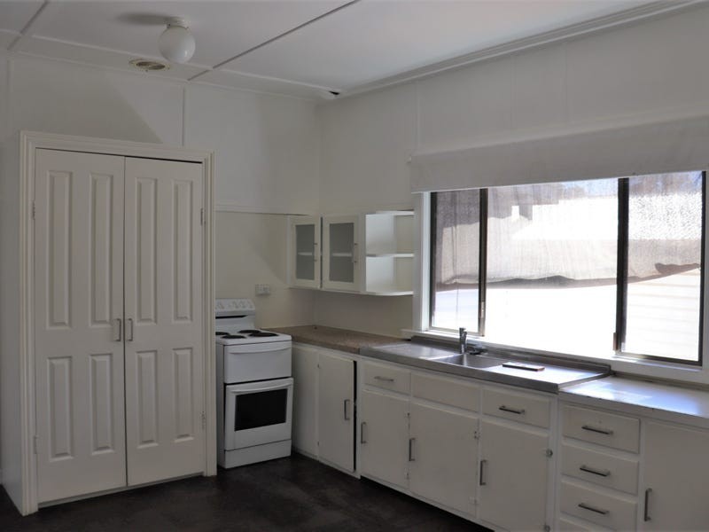 145-147 Anzac Avenue, Harristown QLD 4350