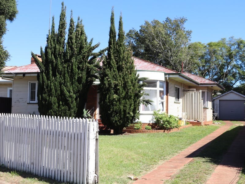145-147 Anzac Avenue, Harristown QLD 4350