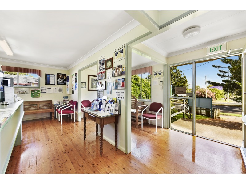 369-371 Bridge Street, Wilsonton QLD 4350
