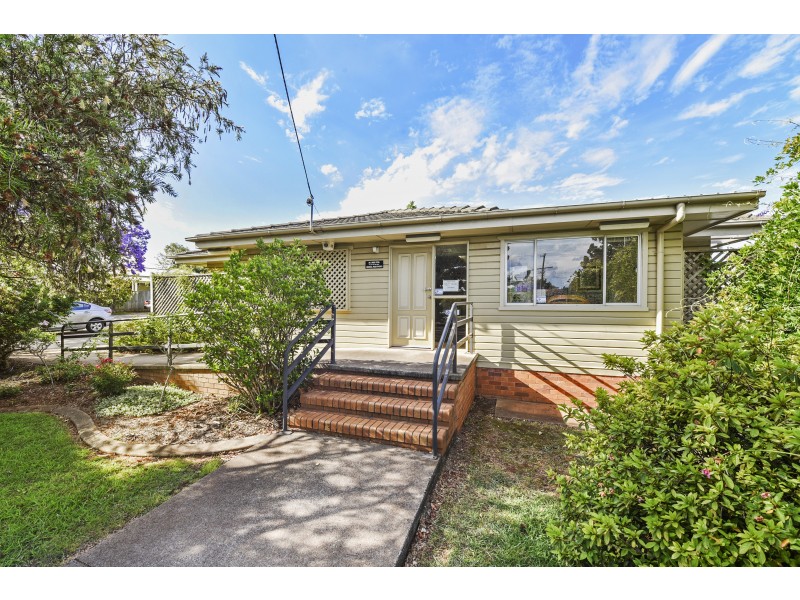 369-371 Bridge Street, Wilsonton QLD 4350