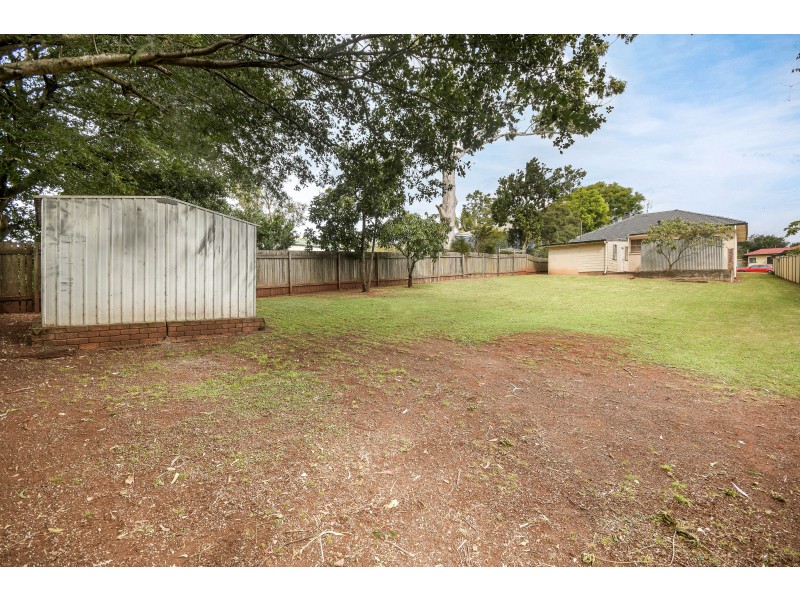 25 Gregory Street, Harlaxton QLD 4350