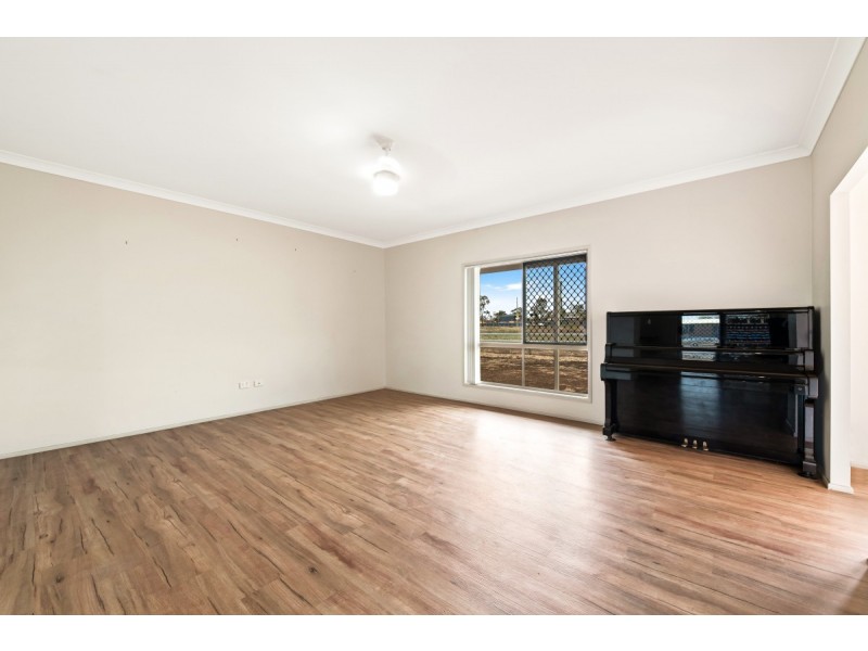 38 Railway Street, Cambooya QLD 4358