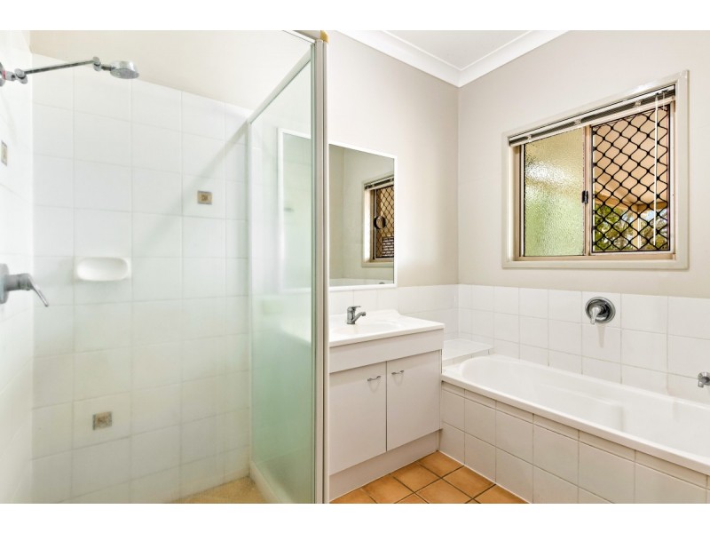 38 Railway Street, Cambooya QLD 4358