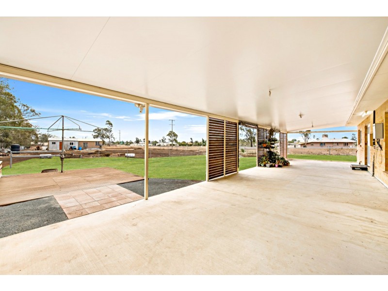 38 Railway Street, Cambooya QLD 4358