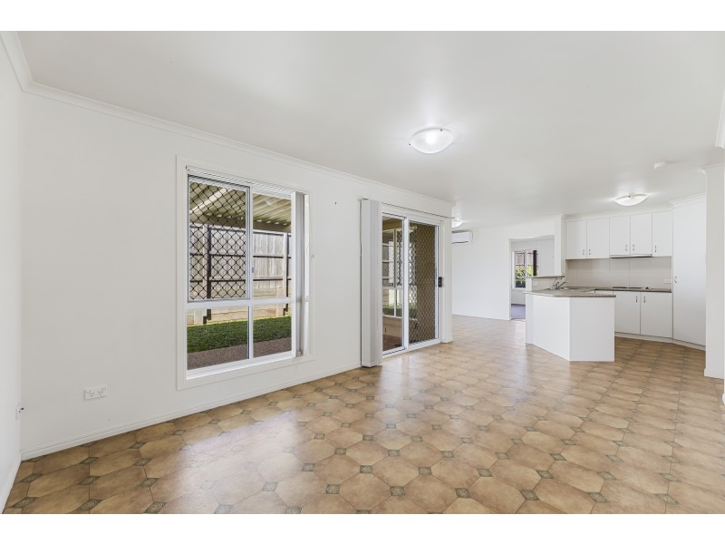 20 Fay Court, Kearneys Spring QLD 4350