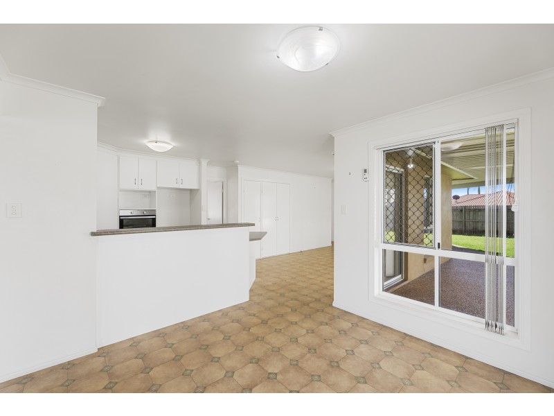 20 Fay Court, Kearneys Spring QLD 4350