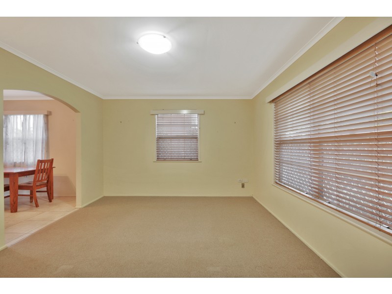 49 Knockator Crescent, Centenary Heights QLD 4350
