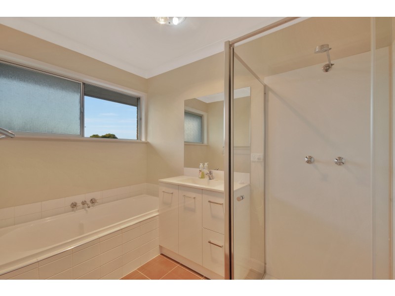49 Knockator Crescent, Centenary Heights QLD 4350