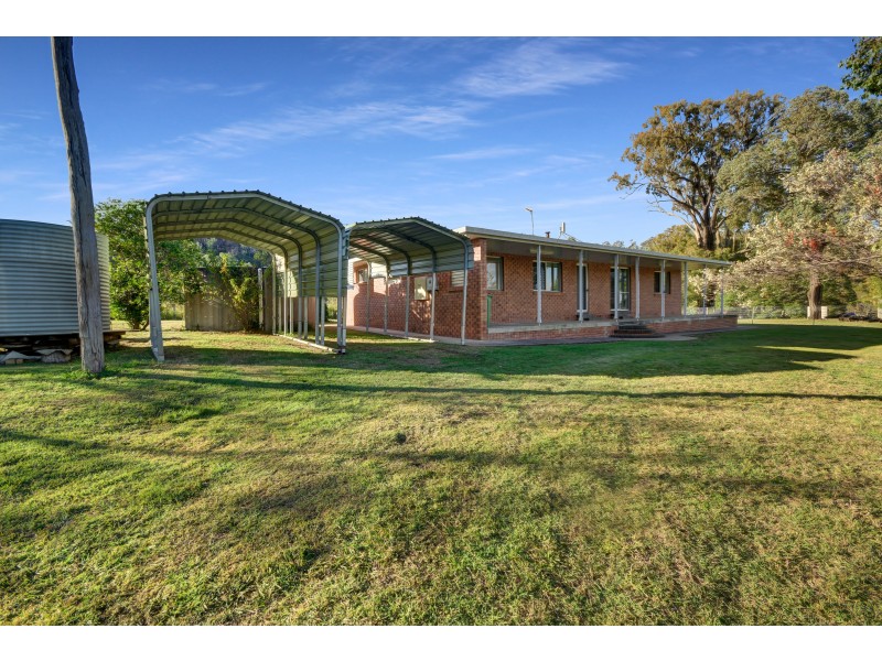 124 Gittins Road, Withcott QLD 4352