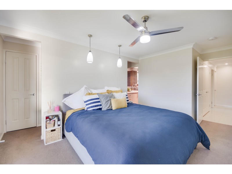 16 Maculan Crescent, Westbrook QLD 4350