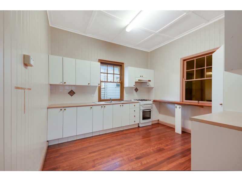 235 Hume Street, South Toowoomba QLD 4350