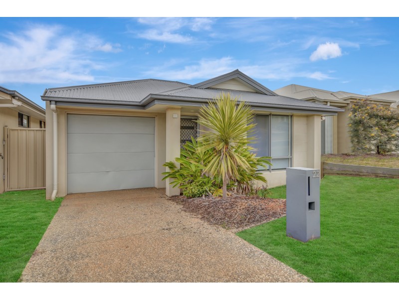 22 Minnett Street, Glenvale QLD 4350