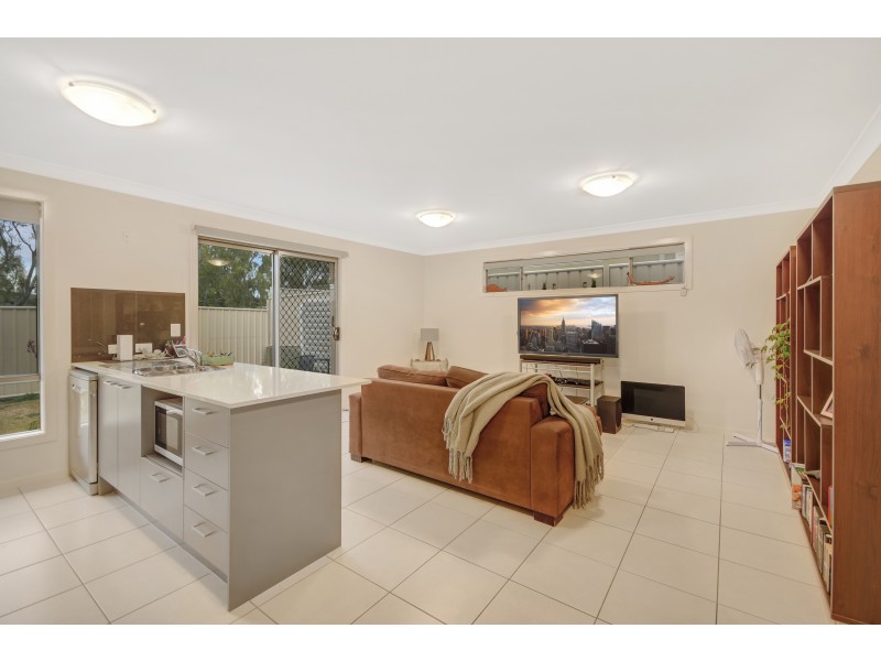 22 Minnett Street, Glenvale QLD 4350
