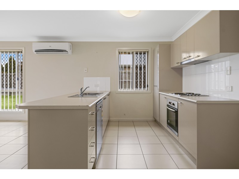 22 Wandoo Crescent, Westbrook QLD 4350