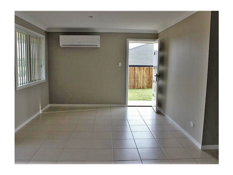 Unit 2/19 Alpine Court, Cranley QLD 4350
