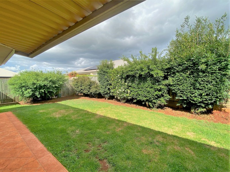 84 Aberdeen Street, Rangeville QLD 4350