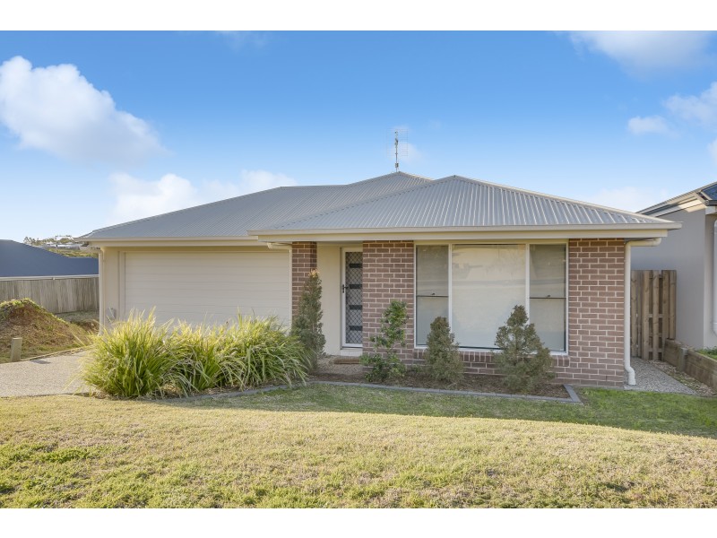 7 Downs Street, Glenvale QLD 4350