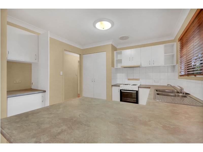 27 McFarlane Street, Wilsonton QLD 4350