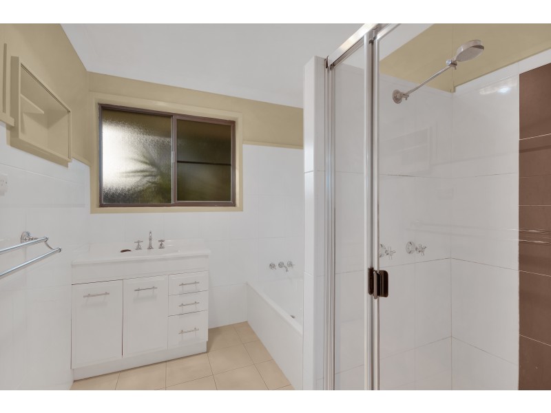 27 McFarlane Street, Wilsonton QLD 4350