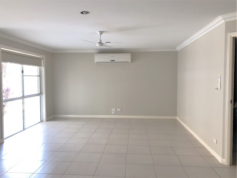 9 Saba Court, Middle Ridge QLD 4350