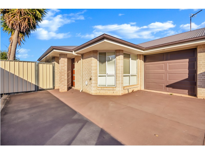 Unit 4/22 Gostwyck Street, Newtown QLD 4350