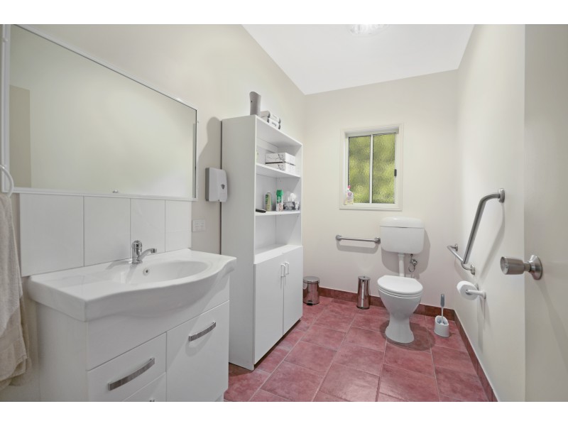 14 Freighter Avenue, Wilsonton QLD 4350
