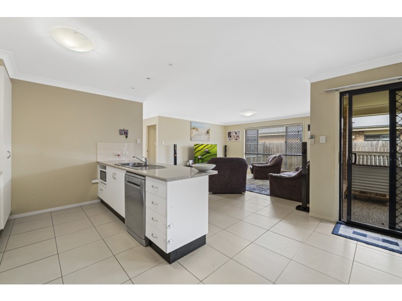 8 Kurrawa Crescent, Glenvale QLD 4350