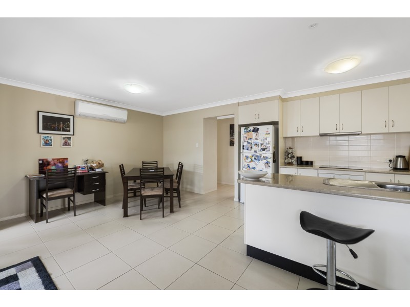 8 Kurrawa Crescent, Glenvale QLD 4350