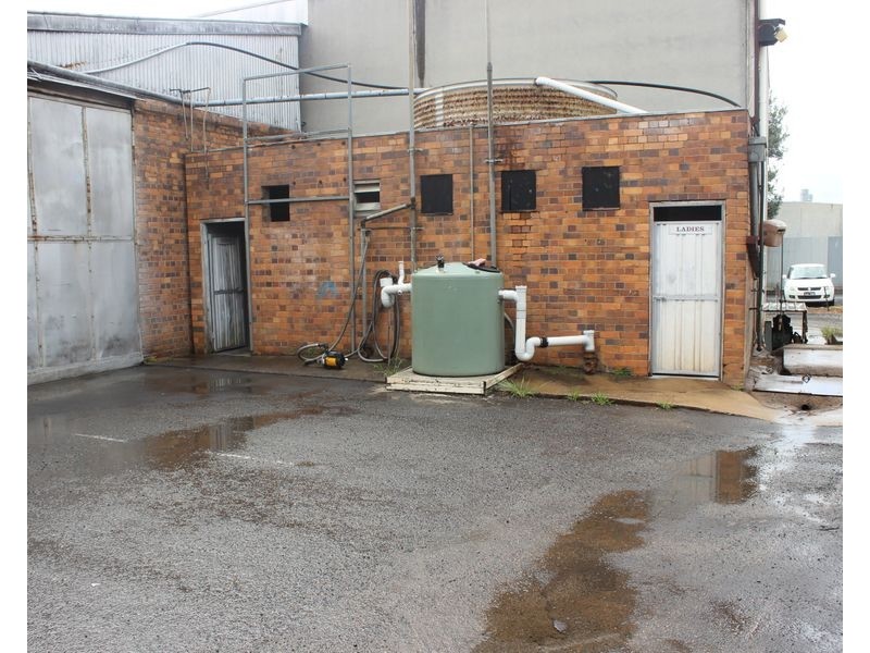 Shed 5 209 James Street, Toowoomba City QLD 4350