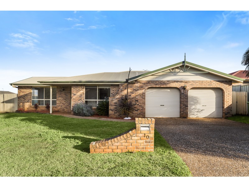 10 Janine Court, Kearneys Spring QLD 4350