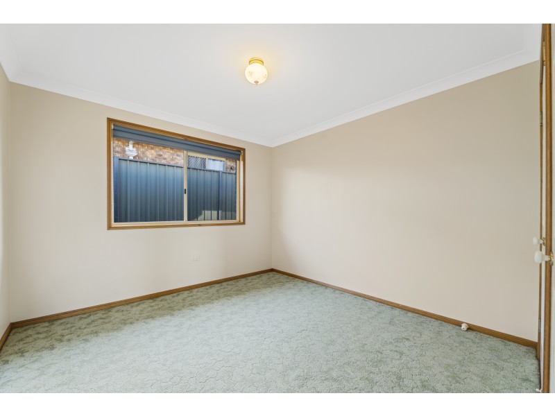 10 Janine Court, Kearneys Spring QLD 4350