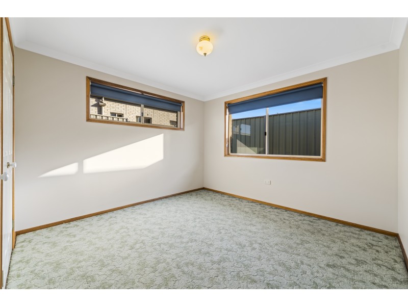 10 Janine Court, Kearneys Spring QLD 4350