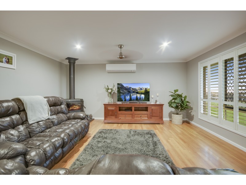 23 Cole Drive, Highfields QLD 4352