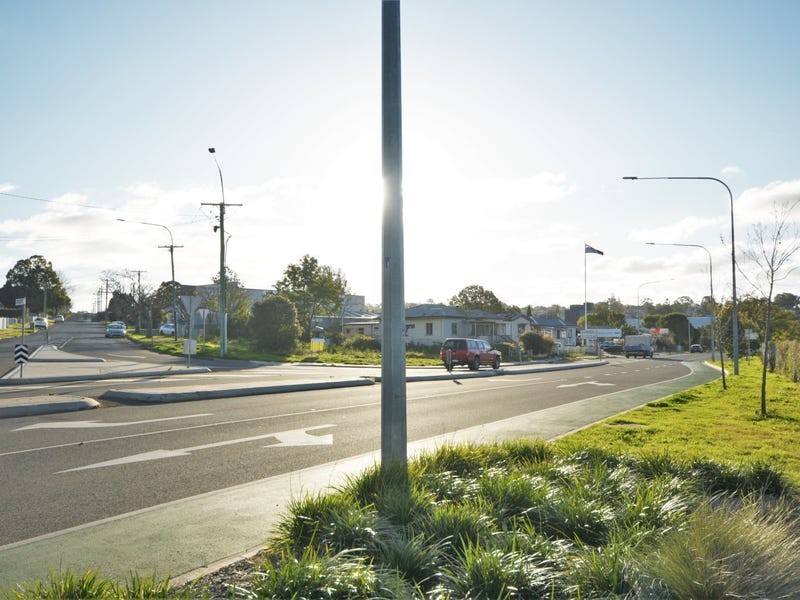 37 Mort Street, Newtown QLD 4350