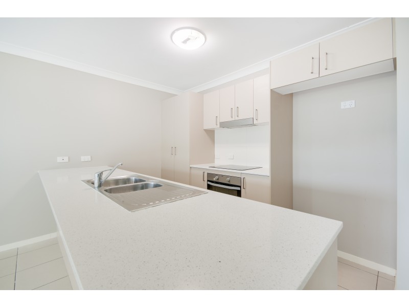 Unit 1/19 Alpine Court, Cranley QLD 4350