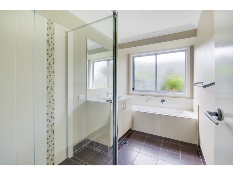 Unit 1/19 Alpine Court, Cranley QLD 4350