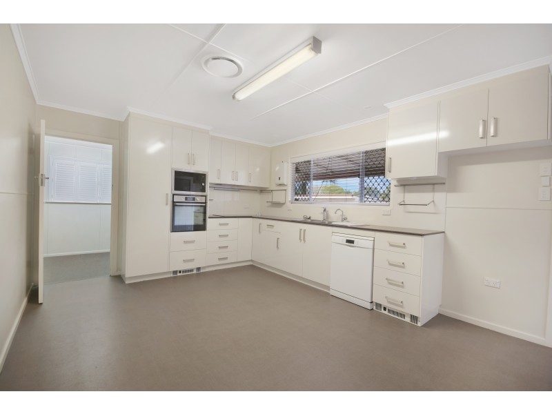32 McCafferty Street, Wilsonton QLD 4350